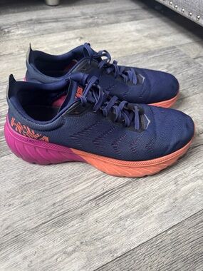 Hoka Women's Navy Running Shoes with Coral-to-Magenta Gradient Midsole